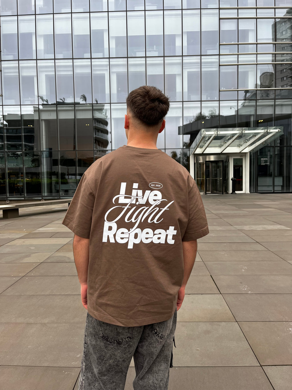 REMERA LIVE FIGTH REPEATE